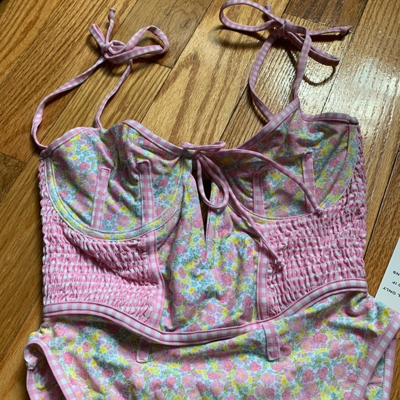 For Love and Lemons Hydrangea Blooms One Piece Swim - Picture 7 of 16